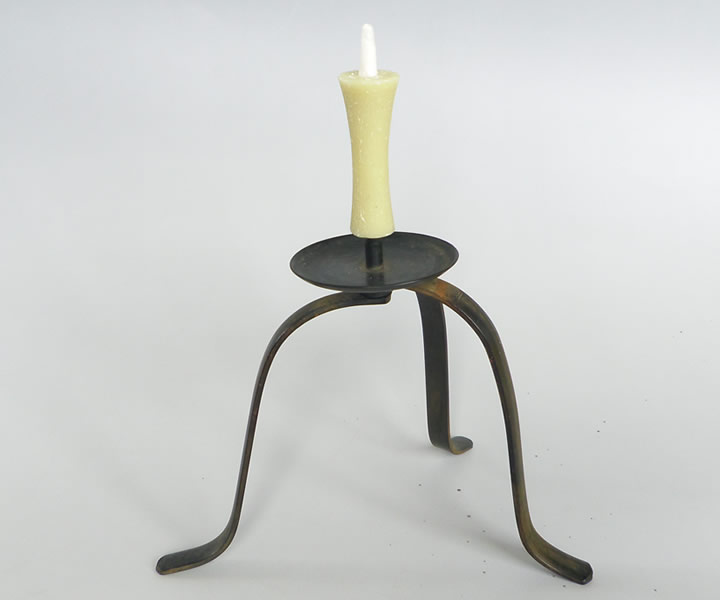 三脚燭台（折りたたみ式）/燭台【燭台･和ろうそくの小大黒屋】